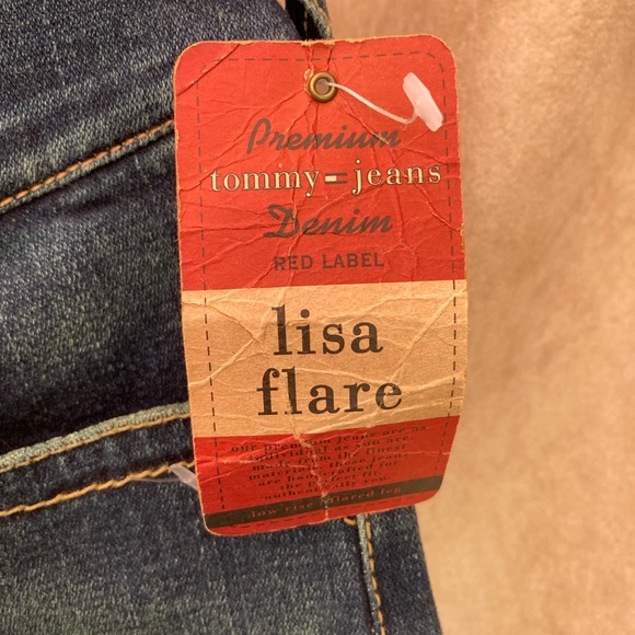 Tommy Jeans - Picture 3 of 4